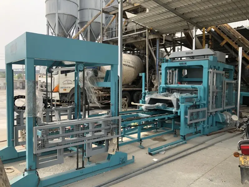 నిర్మాణం మరియు ఇంజనీరింగ్ మెషినరీ పరిశ్రమలో సిమెంట్ బ్లాక్ మెషీన్‌లకు అంతిమ మార్గదర్శకం